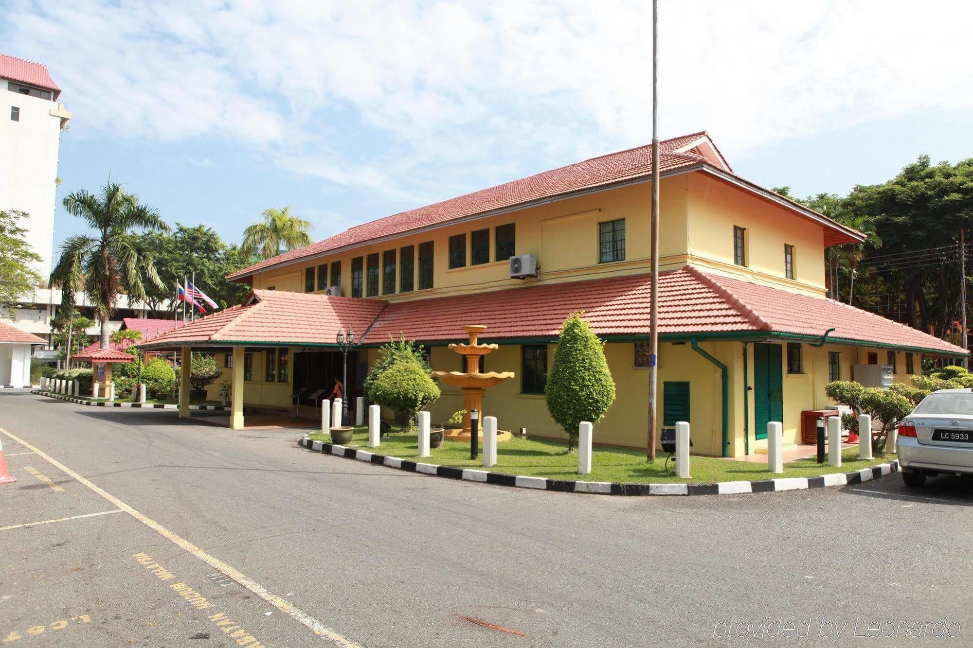 Dorsett Grand Labuan Hotel Ngoại thất bức ảnh