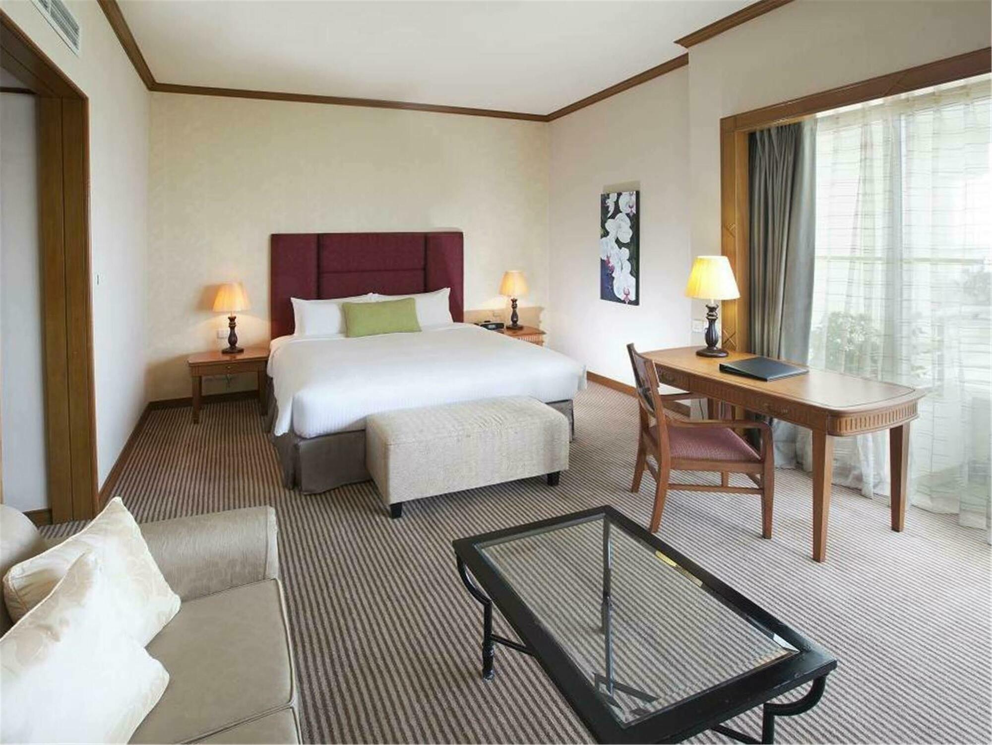 Dorsett Grand Labuan Hotel Ngoại thất bức ảnh
